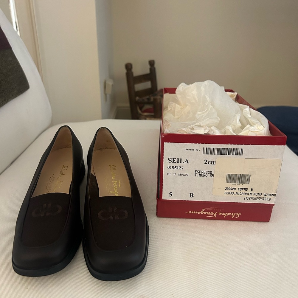 Vintage Ferragamo loafers